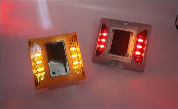 tachas reflectivas